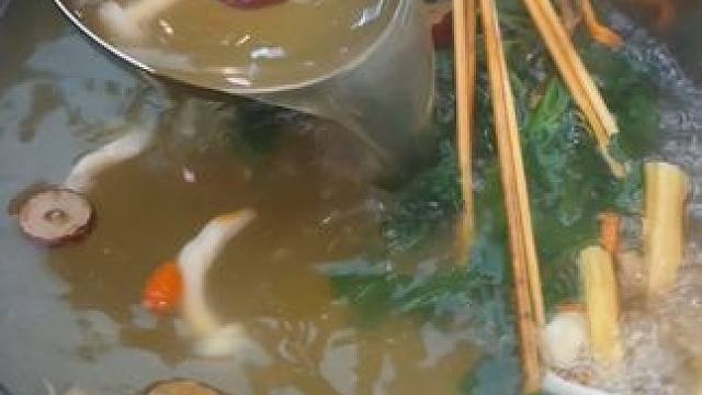 大家说我做的对吗？ 还不是担心他们（真的不是为了蹭饭！！）#乌鲁木齐最好吃串串 #辣尚瘾 #回族人串