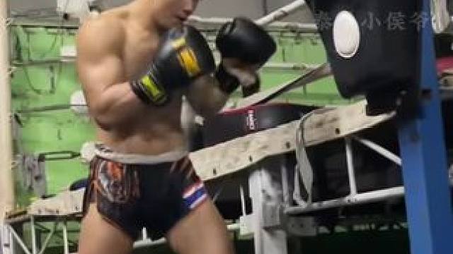 #泰拳 #格斗 #暴力美学 #台上一分钟台下十年功 #战斗力爆表