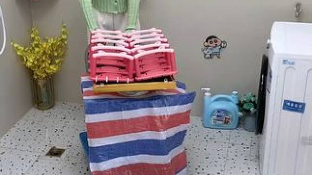 #兔耳脸盆架  可以收纳多个脸盆，家里的鞋刷都可以挂上去，还不占空间#免打孔  #小兔脸盆置物架