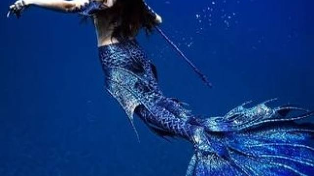 #国外视频分享 #水下拍摄 #美人鱼