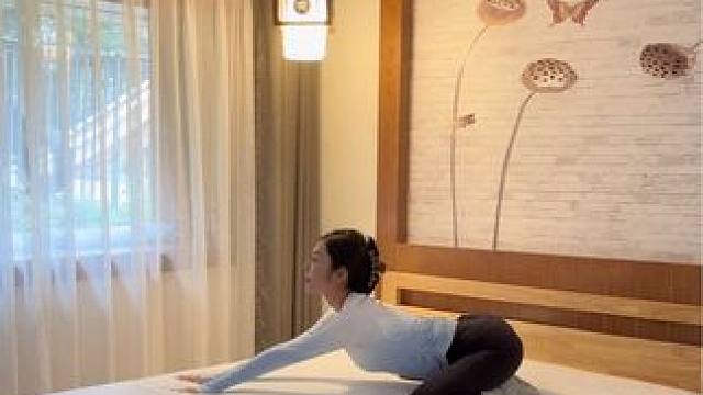 每天练习这三个瑜伽动作，放松身心#瑜伽