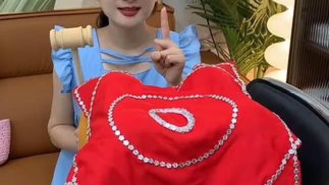 神奇的粘毛器!不仅能轻松清理头发和猫猫狗狗掉落的毛发，水一冲就干净能继续用了 #粘毛神器  #养猫人