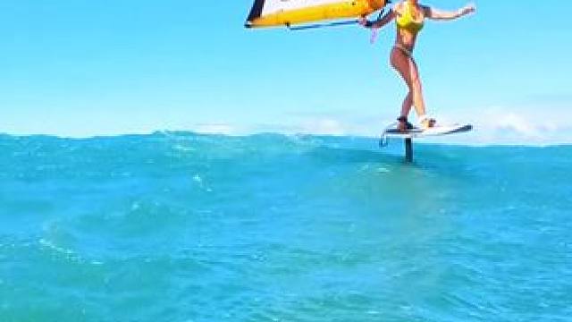 自由、风，阳光、美丽，快乐、海浪 #冲浪 #专业动作请勿模仿