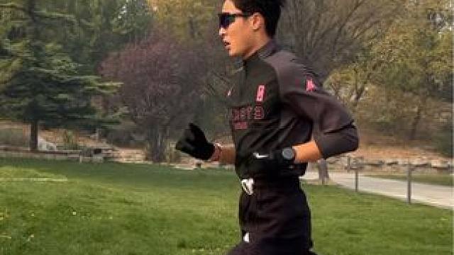 “勇士脚下没有绝路 懦夫眼前尽是悬崖”#运动员 #跑步 #周尚嵘