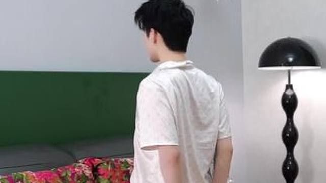 体态真的比长相更重要!!每天必练的开肩动作每天早起或者睡前在 体态真的比长相更重要!!每天必练的开肩