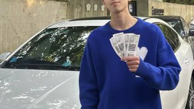 路边停车收费，合理吗？到底该不该交？#停车 #路边停车收费