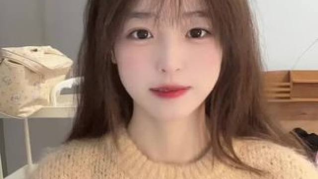 为什么可乐总是要加冰～ #甜妹  #甜甜的手势舞 #甜妹统治世界