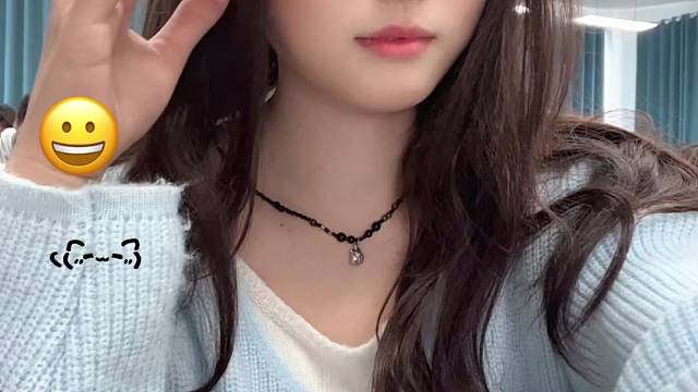 开心吗？又看到我这个缠人的小可爱～