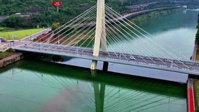 剑门蜀道上的京昆高速#交通出行 #剑阁是个好地方#聚焦2024广元文旅发展大会#一帧中国·大美广元#