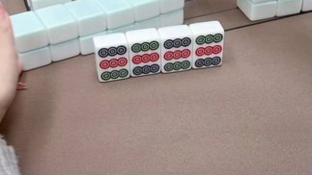 #嘻嘻红中麻将游戏软件  #打麻将 #热门 #这是高手