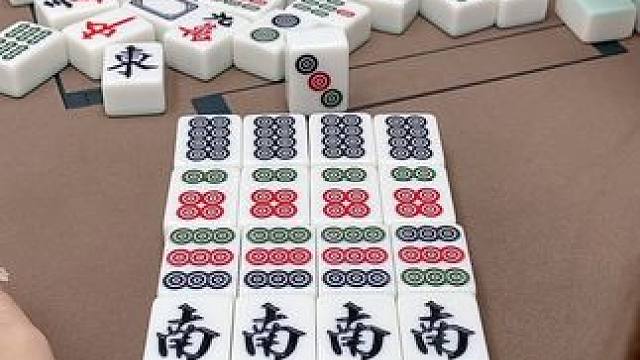 #嘻嘻红中麻将游戏软件  #这是高手 #小麻将解心宽 #麻将麻将抖起来