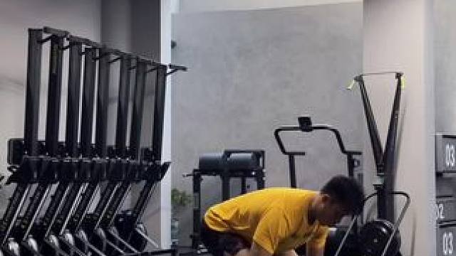 硬拉恢复
#新手健身 #日常训练 #硬拉 #crossfit #菜就多练