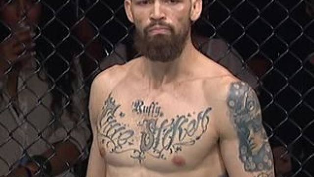 赏 心 悦 目！莫里西奥-鲁非本周日#UFC309 开启UFC第二战！