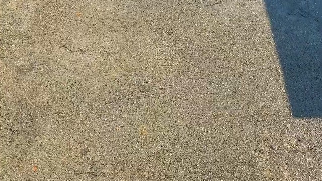 楼梯滚瓶子爆破解压时刻