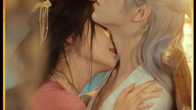 冷面腹黑的王爷身中欲毒，每次发作都需要女人来缓解，不管女人怎么逃都逃不出王爷的手掌心