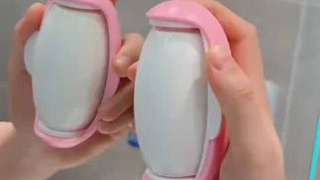 神奇的粘毛器!不仅能轻松清理头发和猫猫狗狗掉落的毛发，水一冲就干净能继续用了 #粘毛神器  #养猫人