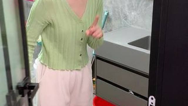 #兔耳脸盆架  可以收纳多个脸盆，家里的鞋刷都可以挂上去，还不占空间#免打孔  #小兔脸盆置物架