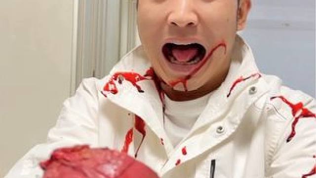 当我假装腿受伤，看看姐夫会不会关心我，没想到他直接应激了！