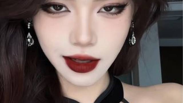 亲爱的，我嗅到了你的脉搏 #妆前妆后 #反差 #美丽坏女人#妆容分享