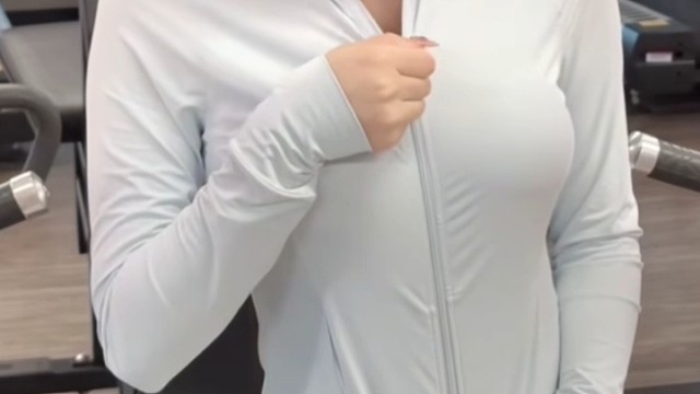 溜溜达达蹦蹦跳跳开开心心