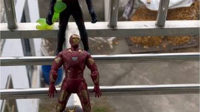 快来一起看看这是发生了什么#好多玩具 #奥特曼玩具 #儿时玩具