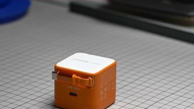 自带伸缩线35W 氮化镓快充头，外出带一个就够了#摩米士充电器 #自带线充电器 #氮化镓