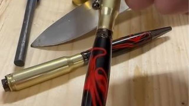 制作精致笔杆 #dou来休息一下 #专业的事情交给专业人去做