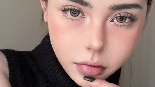 好爱这种微光奶油肌的感觉#能扛住原相机质感妆容 #如何打造完美底妆 #分享妆容