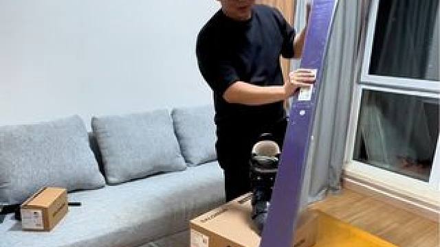 我的萨洛蒙Salomon赞助装备到啦#萨洛蒙 #滑雪 #salomon #冬天一起去滑雪吧 #好物推