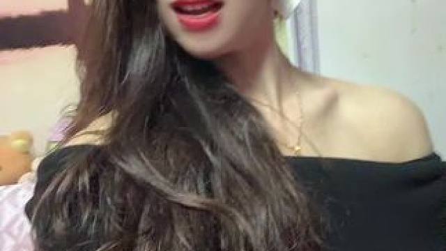 二瓶黄酒下肚，我又飘了#女人一定要活成自己喜欢的样子 #爱笑女孩运气不差 #做个俗人贪财好色一身正气