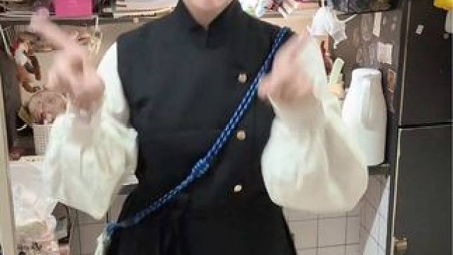 周末鱼快！ #织造司 #马面裙 #甜妹本命手势舞 #简单易学手势舞 #女大学生