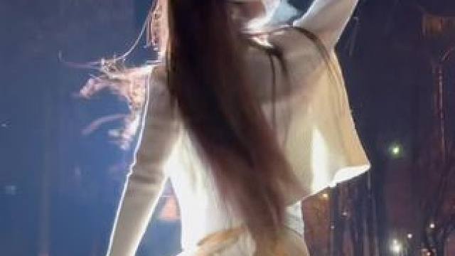 时间是不是一扇旋转门#氛围感 #舞蹈