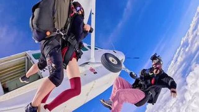 找不到答案的时候，就去看看这个世界！#塔赫跳伞 #三亚 #跳伞 #放飞心情放飞自我