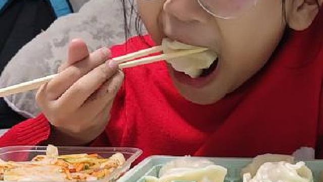 中午拿着作业回家以为她觉悟了 结果 #不想写作业 #小学生 #记录真实生活