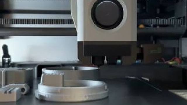 用这个开酒真的很方便~ #玩个很新的东西 #解压 #3d打印