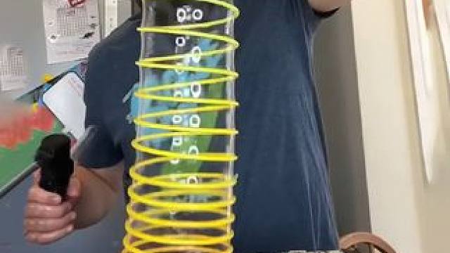 生活小妙招，躺着学技巧#生活小妙招 #实用小技巧 #生活小技巧 #小妙招大作用 #自制工具