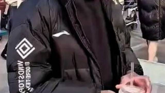 弗格打卡小河沿早市感受沈阳的烟火气息 #看见音乐计划