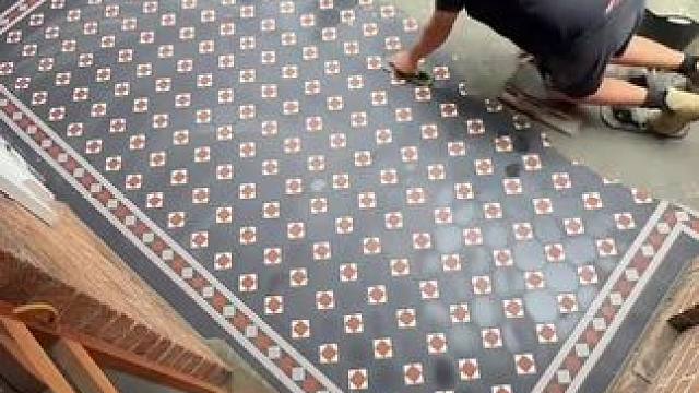 澳洲庭院地板砖铺装！#庭院地面铺装 #施工工艺 #能工巧匠