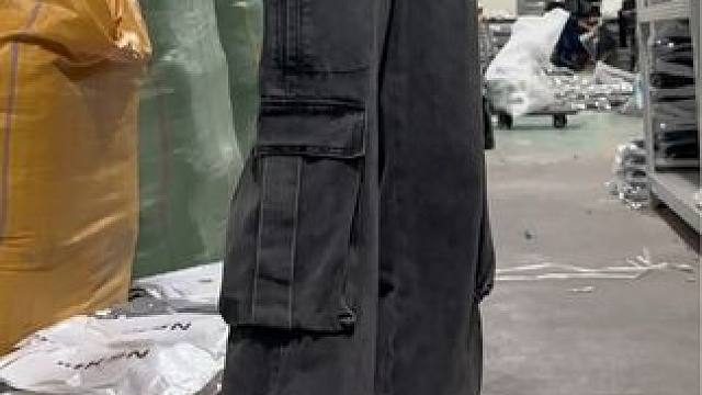 新款重磅工装口袋微喇牛仔，是不是你的菜 #cleanfit #显高显瘦显腿长 #微喇裤 #工装裤 #