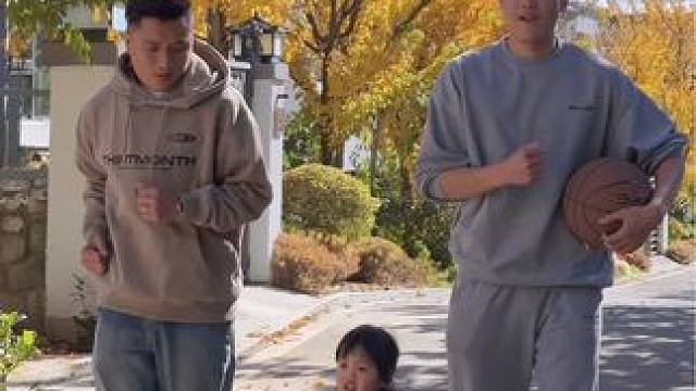 最近小舅子来了，我对自己的颜值身材越来越没有自信，所以，我让他带着我，改变自己，蜕变成更帅的自己