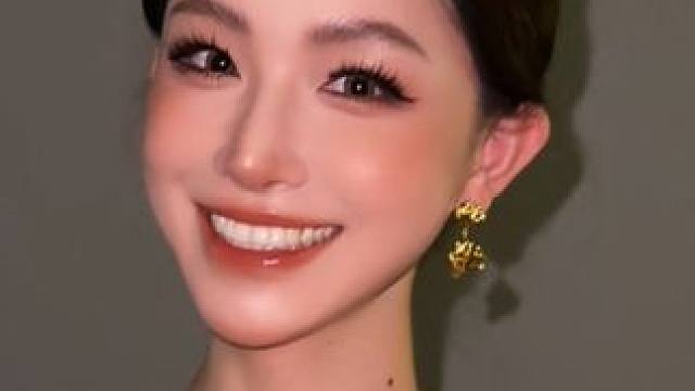 放弃幼态审美，做气质女人 #妆前妆后 #化妆 #变装 #泰妆