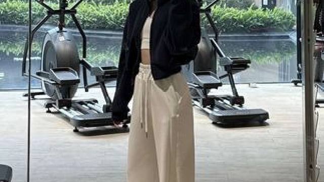 #健身日常 #健身穿搭 #努力成为更好的自己 #自律 #每天都要加油鸭