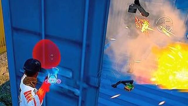 落地N港刚雷，没雷用平底锅！ #江苏雷神 #挑战用雷吃鸡  #和平精英教学  #和平精英流浪地球  