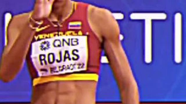 来看一下女子三级跳远顶级技术 #田径训练 #田径装备大全#田径体育生速干训练服 #运动员 #高水平运