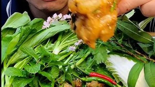 酸辣牛蹄筋 #泰国美食#酸辣牛蹄筋 #泰国生活