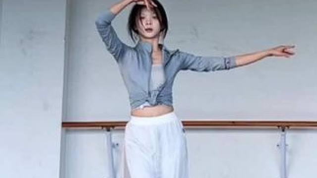 头发已凌乱 原创