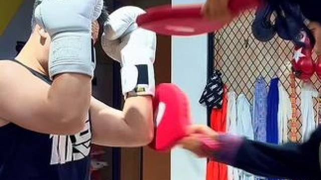 格挡反击打起来 #泰拳女教练 #泰拳自由搏击 #防守#格斗 #拳击