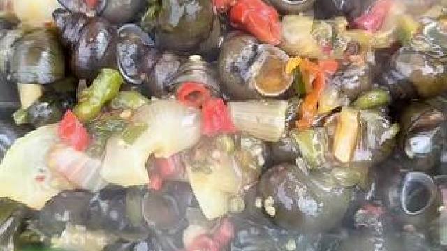 户外抓田螺 #农村美食#农村生活#乡村美食 #原始美味