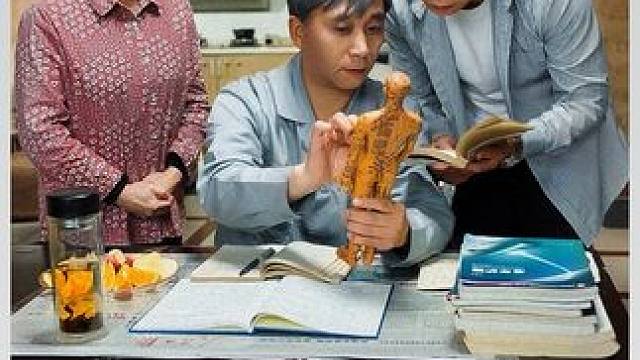 #新剧上线好看又上头快来一起追剧吧 #短剧解说 #热门短剧推荐 #因为一个片段看了整部剧 #短剧热播