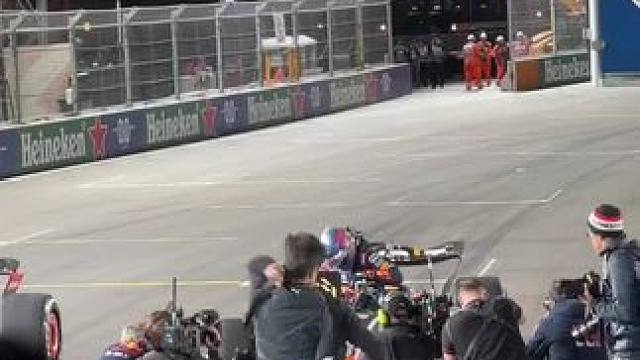 恭喜维斯塔潘提前锁定2024车手总冠军  这个冠军实至名归！#f1拉斯维加斯大奖赛 #f1红牛车队 